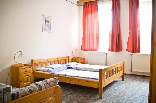 Hrs Therml Hotel - Nyugdjas kedvezmnyes rak reggelis elltssal (1 jtl)